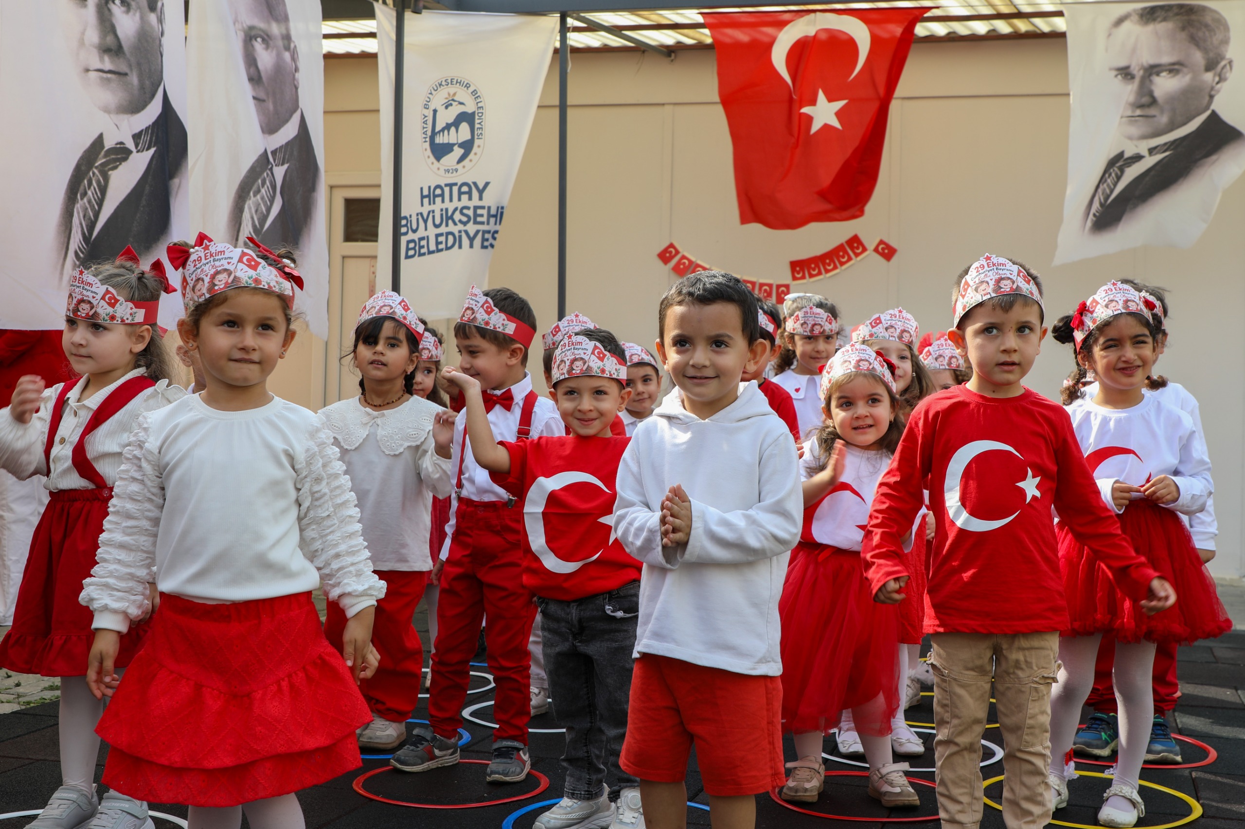 HBB KREŞLERİNDE CUMHURİYET BAYRAMI COŞKUYLA KUTLANDI