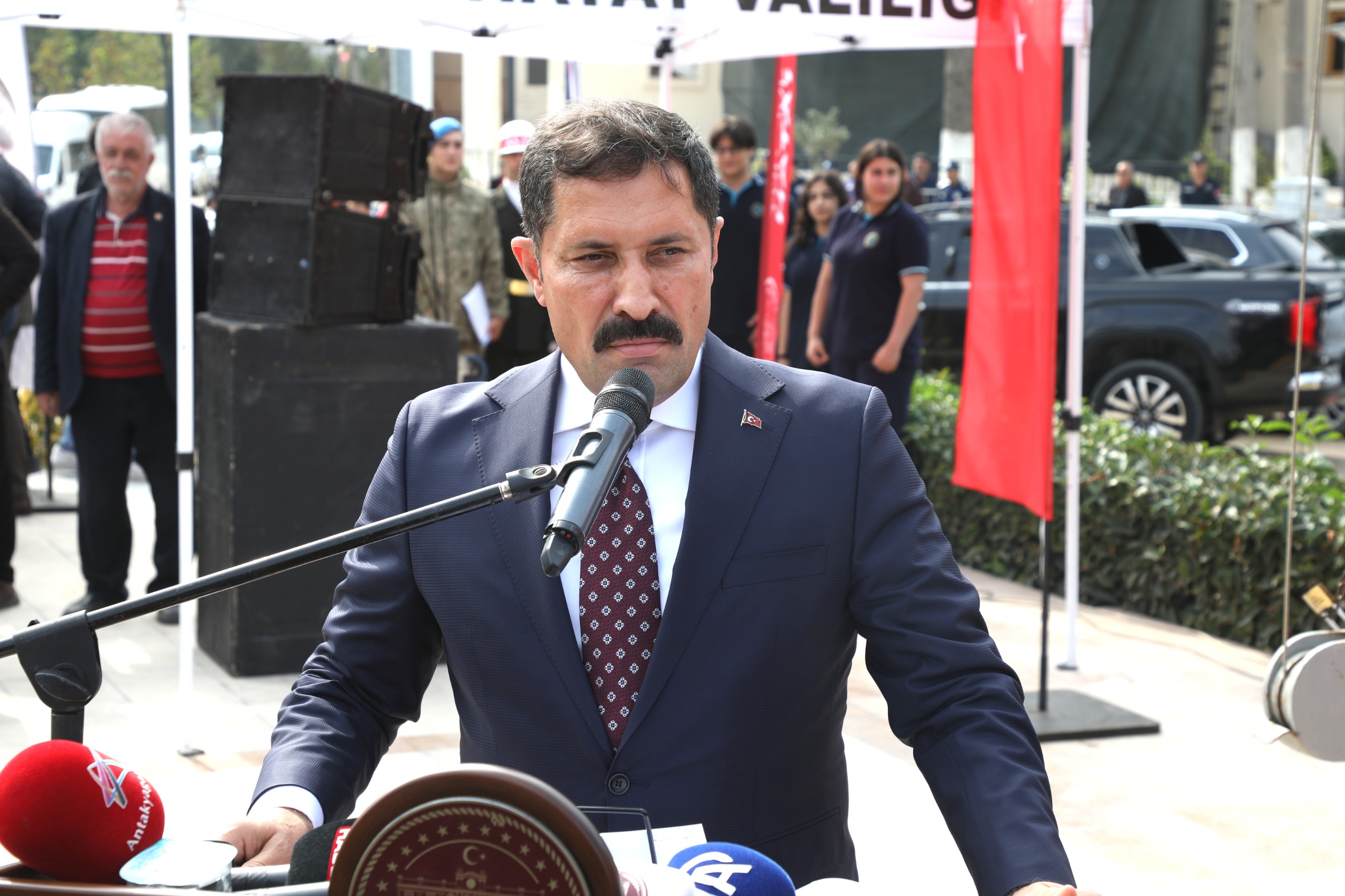 BAŞKAN ÖNTÜRK 29 EKİM ÇELENK SUNMA TÖRENİNE KATILDI