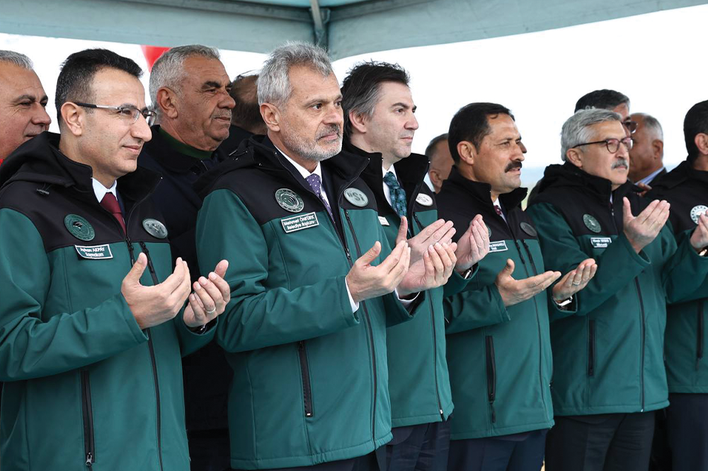 BAŞKAN ÖNTÜRK, TARIMA CAN SUYU OLACAK TESİSİN AÇILIŞINA KATILDI