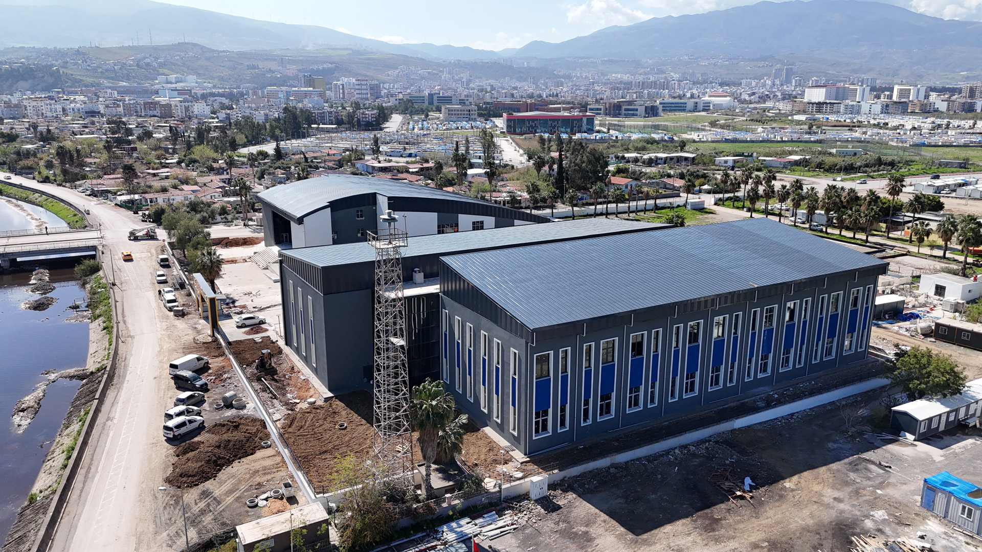 OLİMPİK YÜZME HAVUZLARI